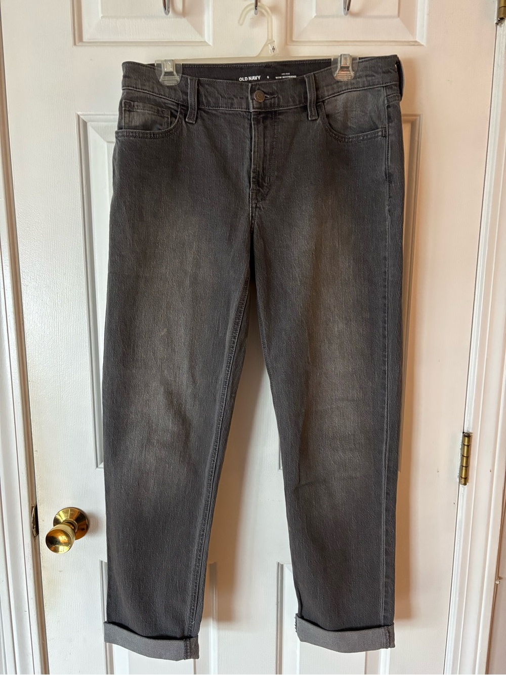 Old Navy Women’s Gray Wow Boyfriend Straight Jeans